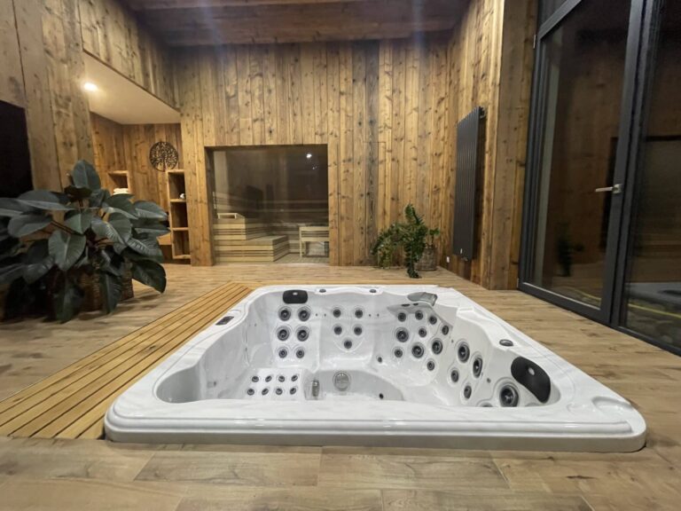 Realizace vířivky Elis od IDOL SPAS