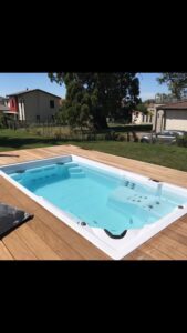 Realizace vířivky Termokryt vířivky a swim spa bazénu na přání od IDOL SPAS